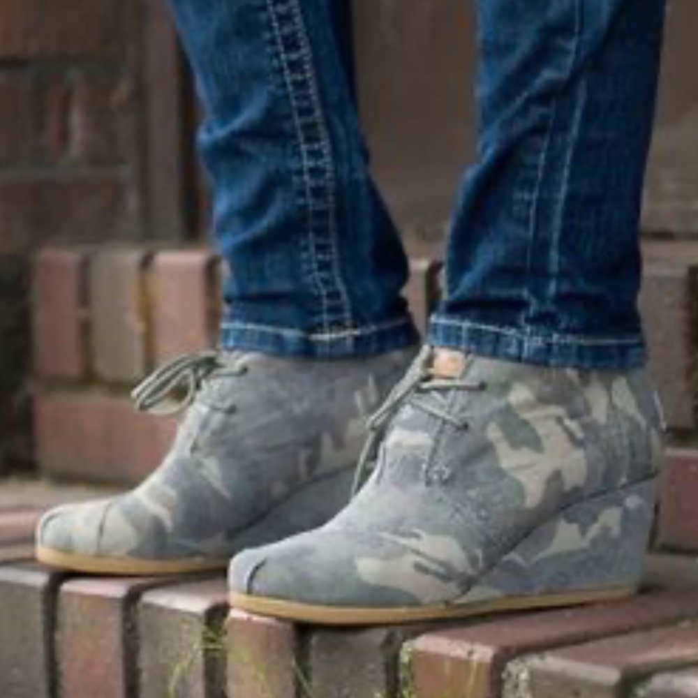 Toms Washed Desert Camo Wedge Booties